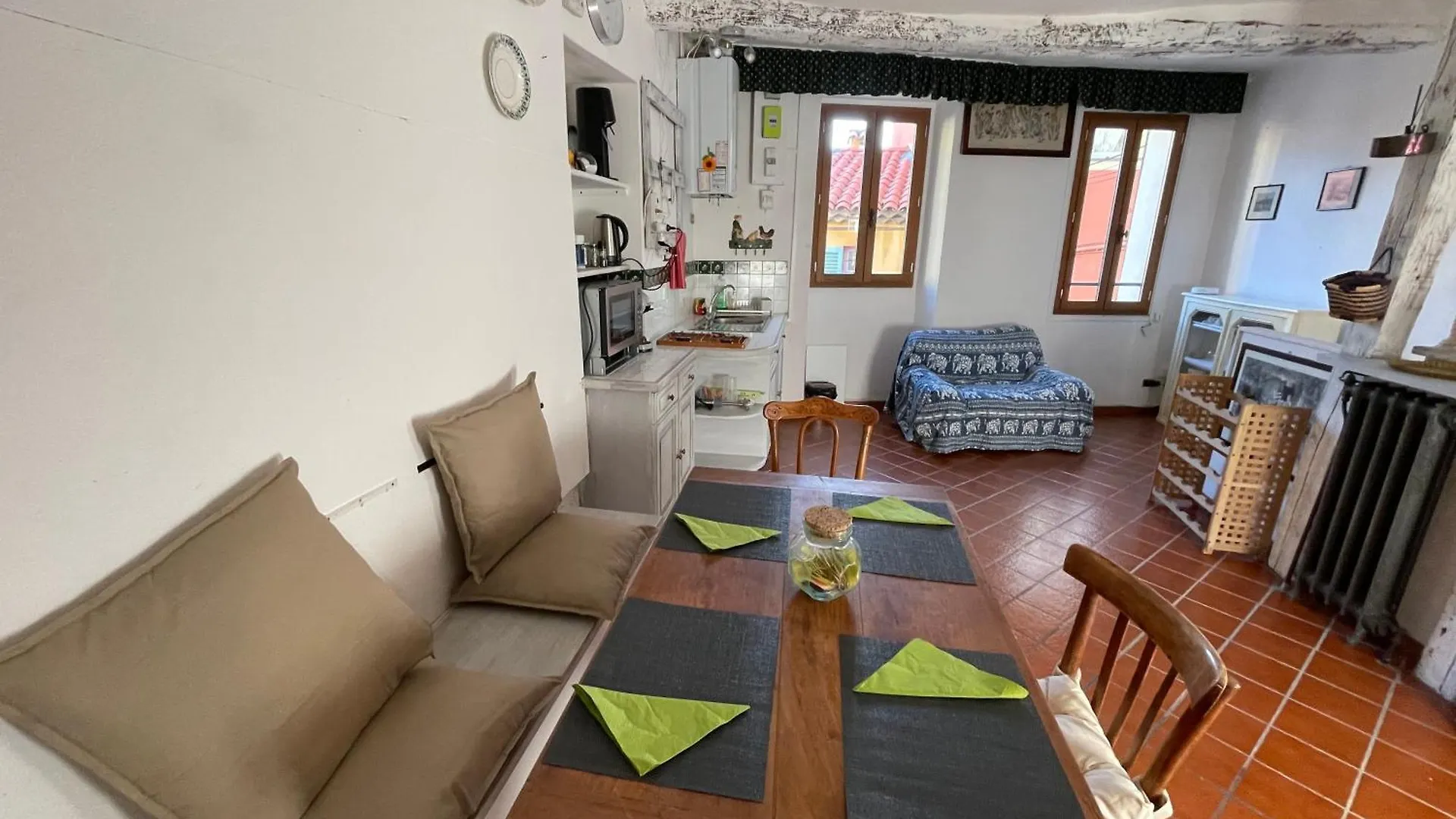 House Old Town 50M Beach&Shop Menton 0*,